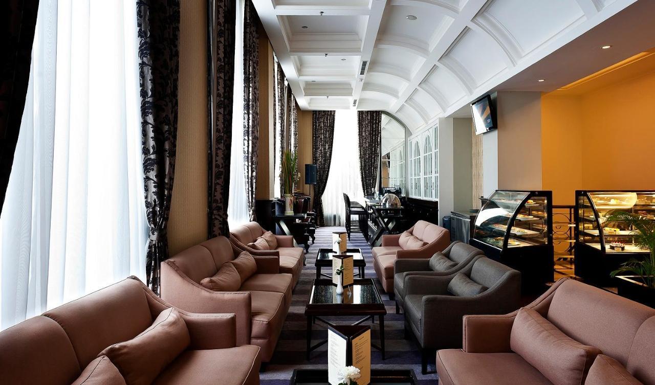 Royal Kuningan Hotel Jakarta Exterior photo